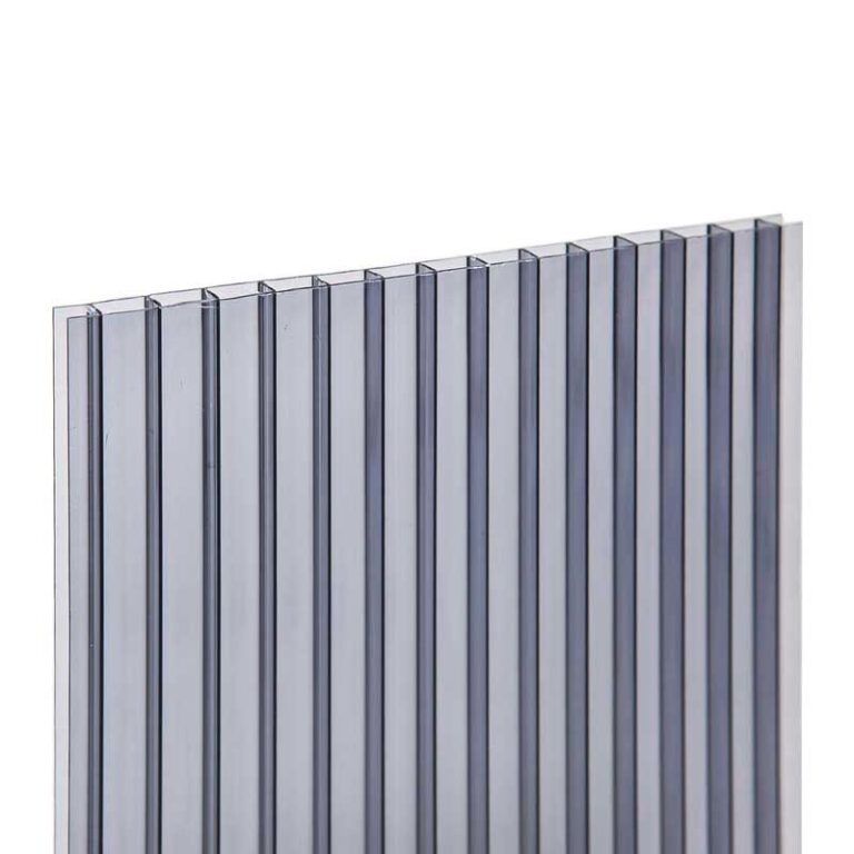 Chapa de Policarbonato Alveolar 4mm na cor Cinza (2 Camadas), destacando sua estrutura resistente